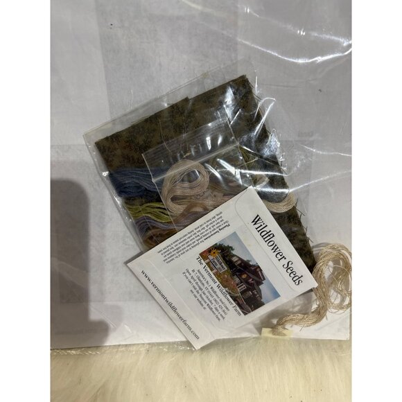 Mountain Flowers Purse & Accoutrements Cross‎ Stitch Kit - Picture 4 of 4